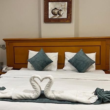 Al Murooj Hotel Apartments Маскат Экстерьер фото