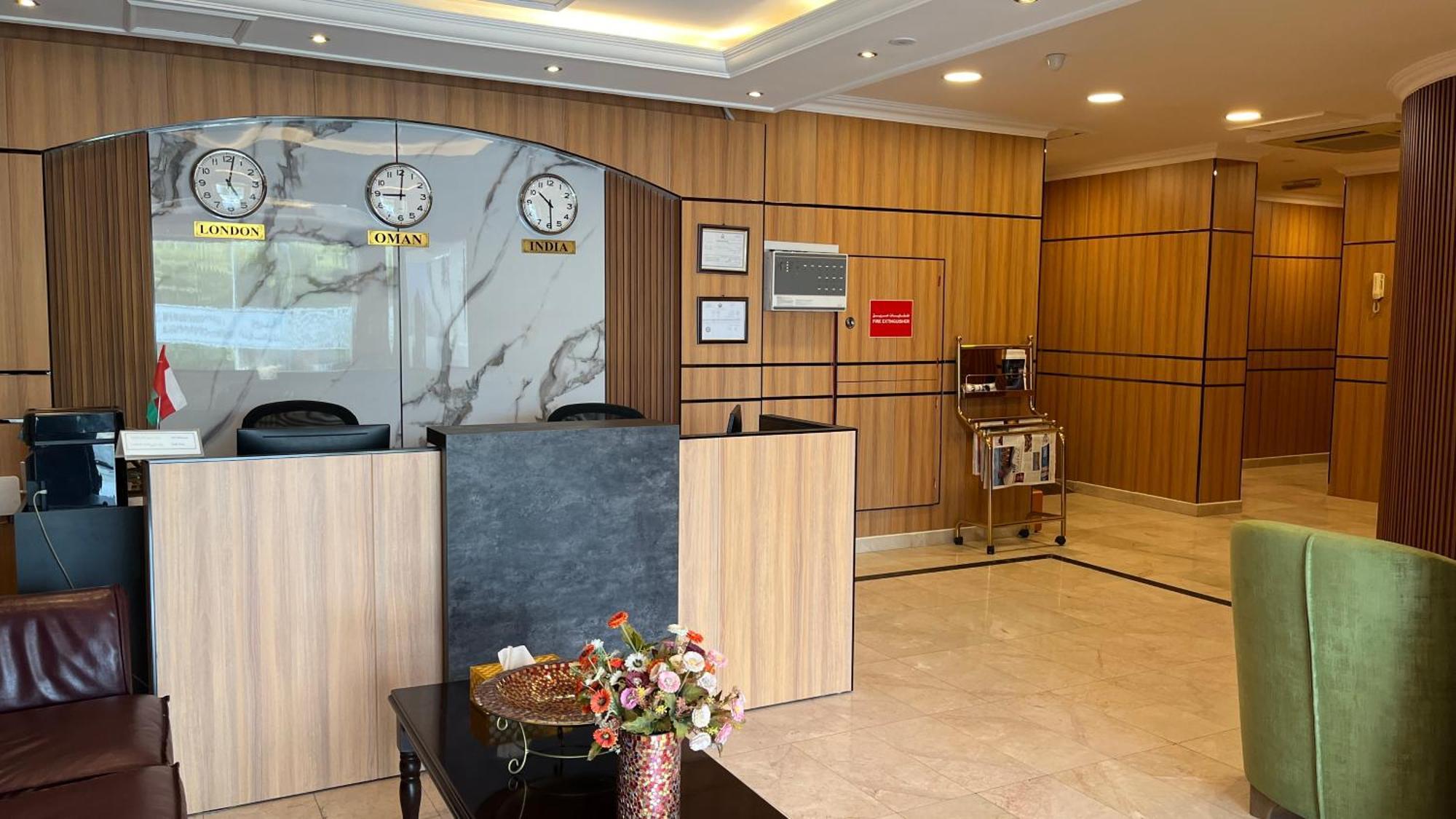 Al Murooj Hotel Apartments Маскат Экстерьер фото