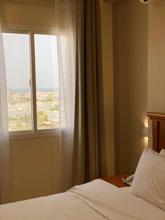 Al Murooj Hotel Apartments Маскат Экстерьер фото